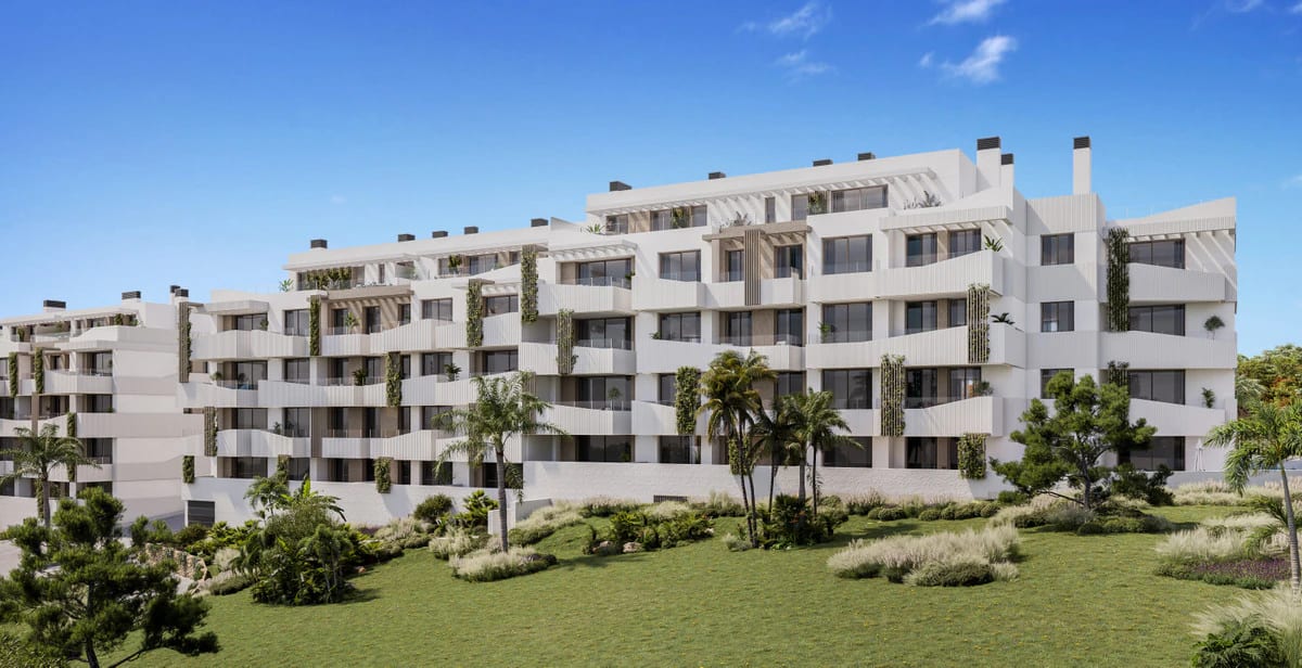 Frontline Golf Apartments and Penthouses · Photo 12