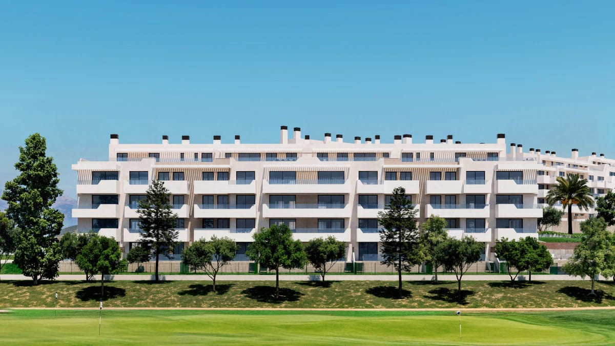 Frontline Golf Apartments and Penthouses · Photo 15