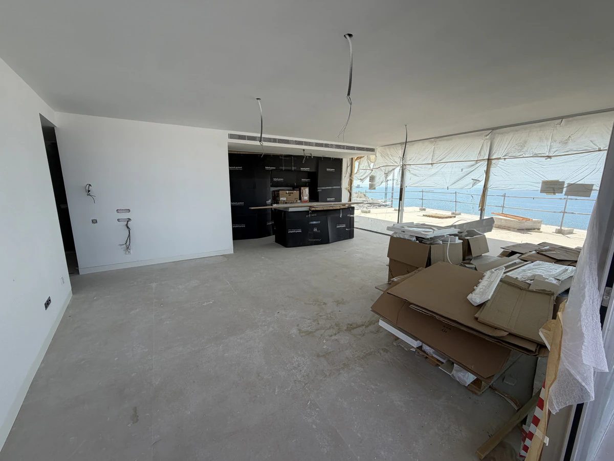 Apartments with Infinity Pool and Sea Views · Photo 12