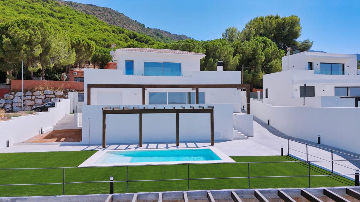 Villas with Private Pools · Photo 8