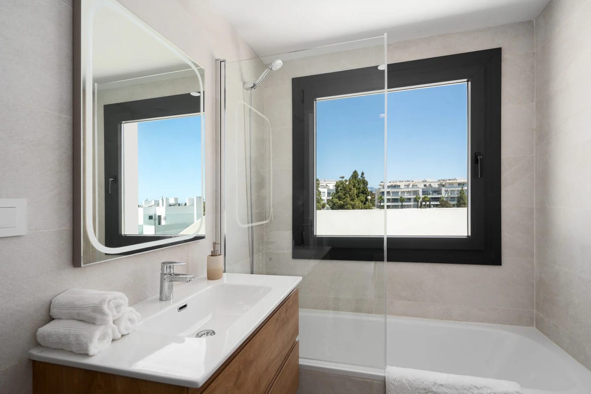 Apartments with Sea Views · Photo 21