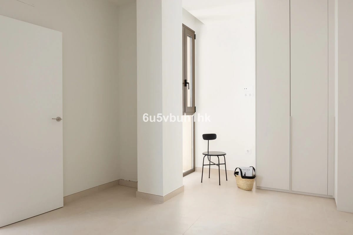 Duplex Penthouses and Apartments · Photo 11