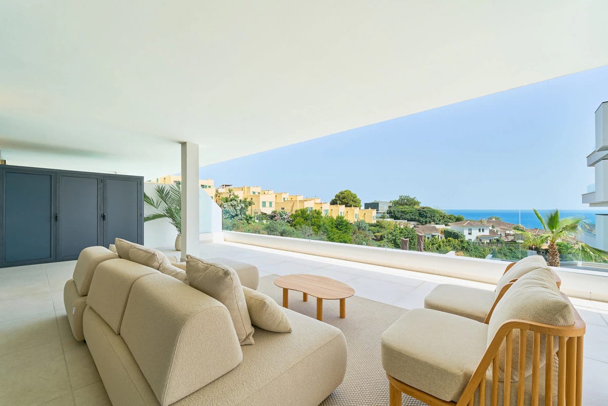 Apartments with Sea Views · Photo 8