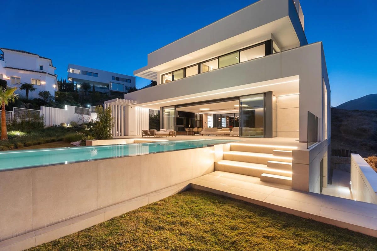 Villas with Expansive Private Gardens · Photo 19
