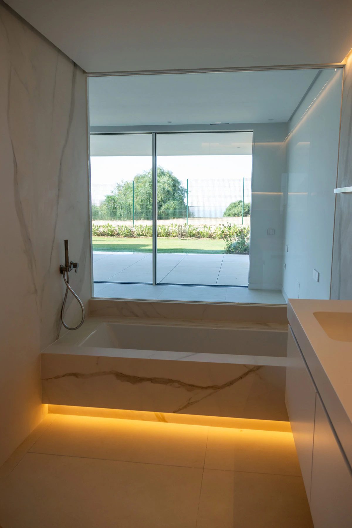 Beachside Apartments with Nature Trails · Photo 43