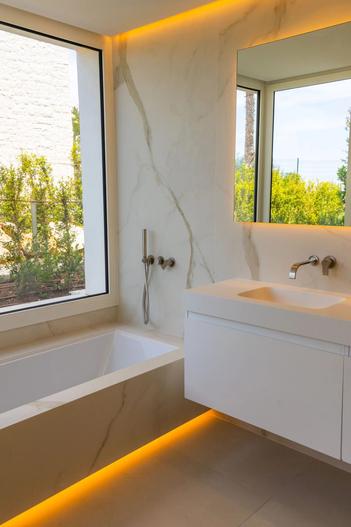 Beachside Apartments with Nature Trails · Photo 41