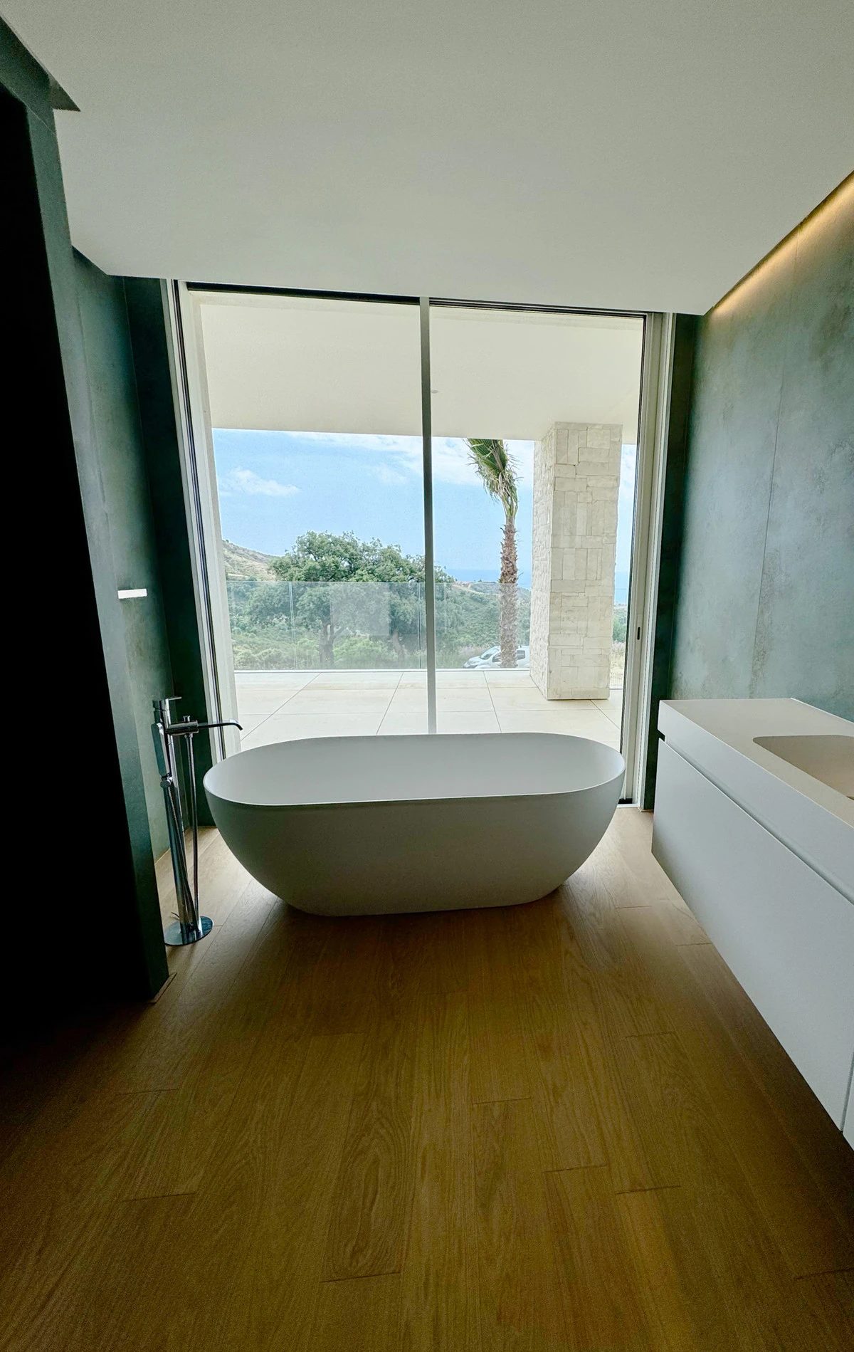 Beachside Apartments with Nature Trails · Photo 40
