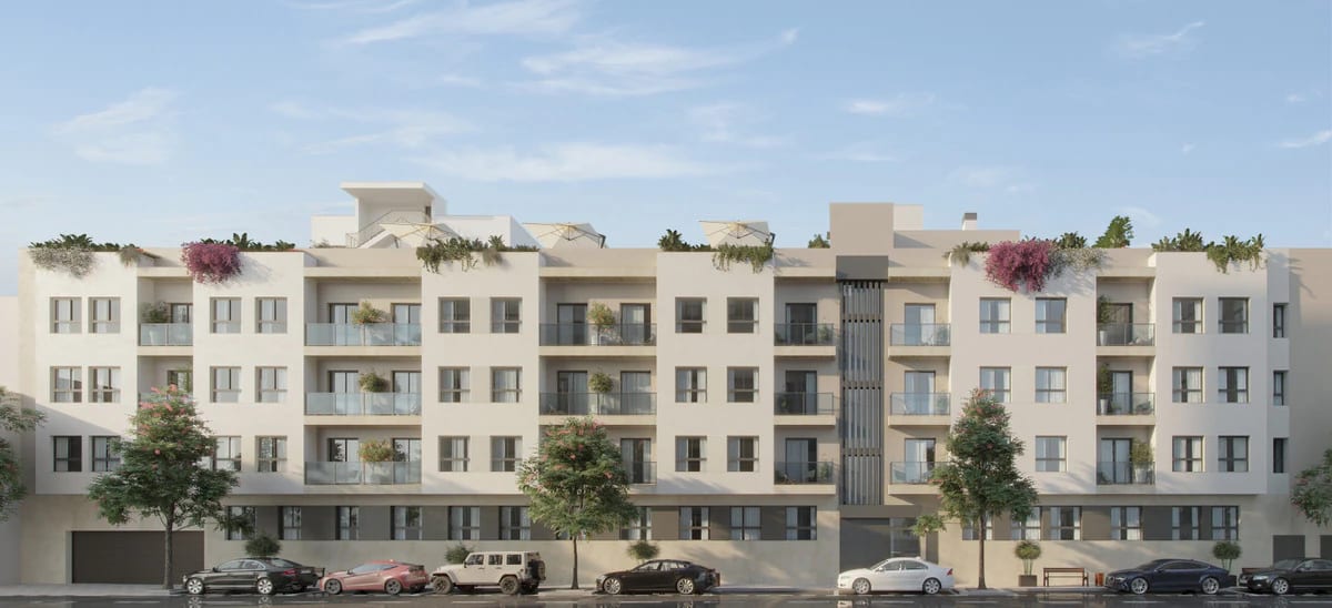 Apartments with a Rooftop Pool · Photo 8