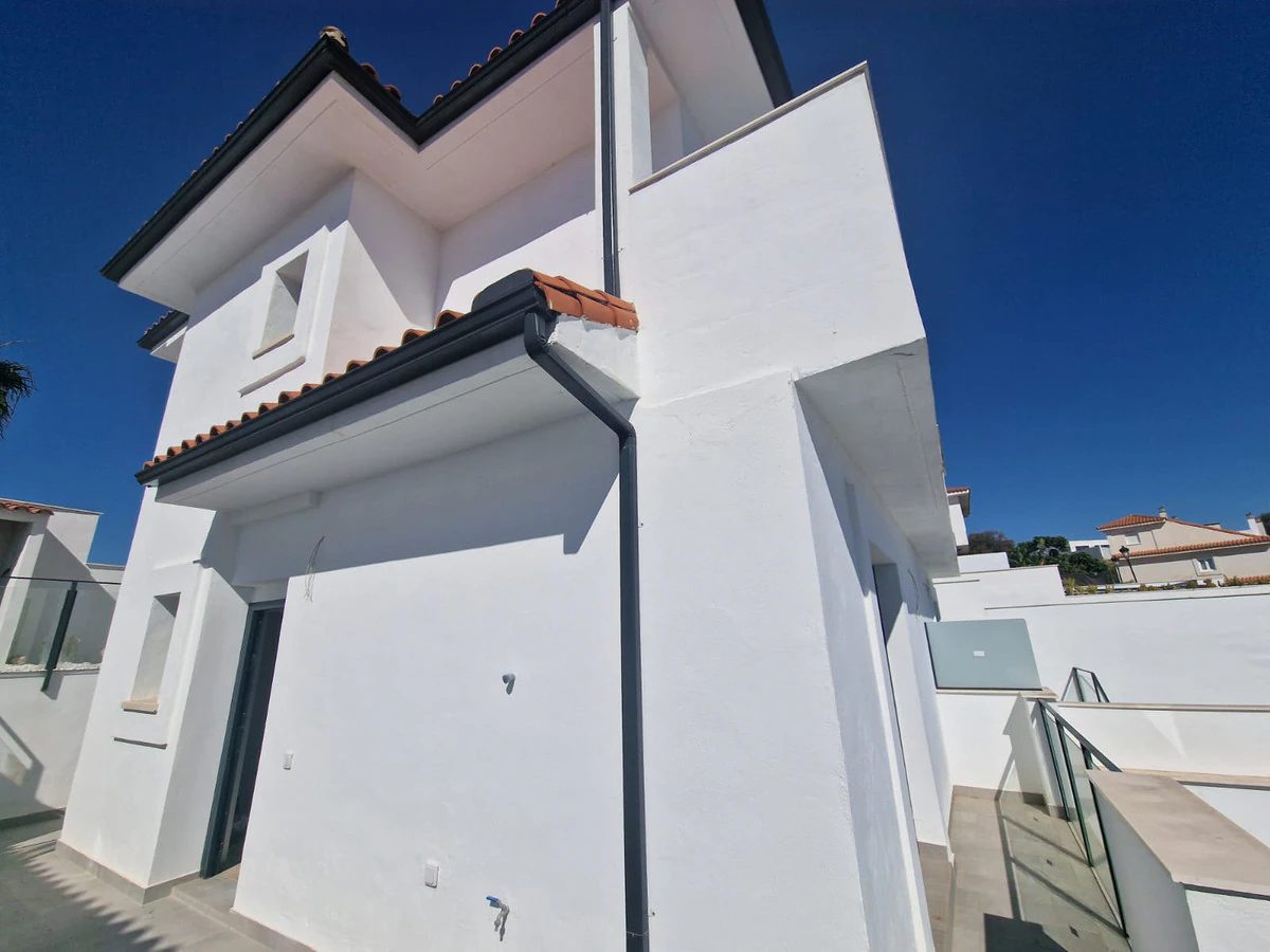 Private Garden Houses and Villa · Photo 12