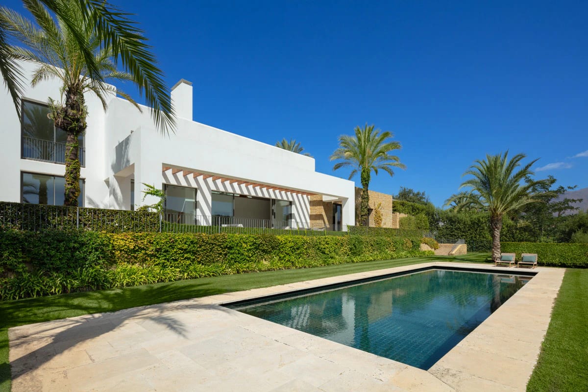 Villas with Private Pools · Photo 32