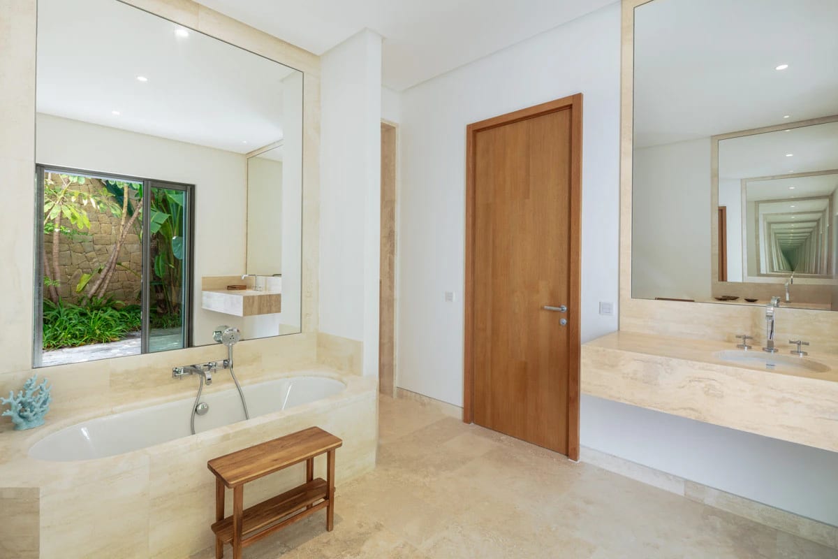 Villas with Private Pools · Photo 34