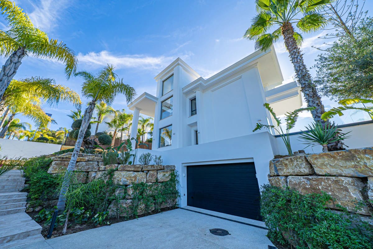 Villas with Private Pools and Gardens · Photo 39