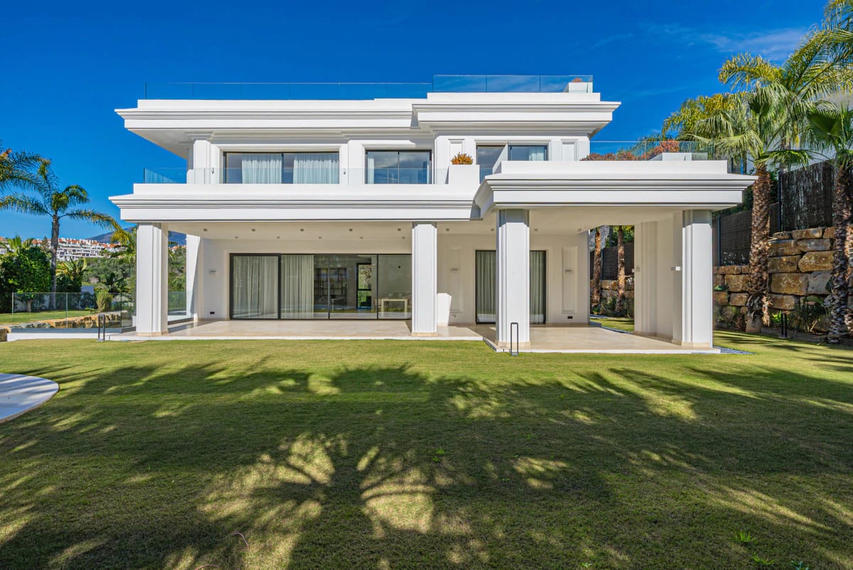 Villas with Private Pools and Gardens · Photo 9