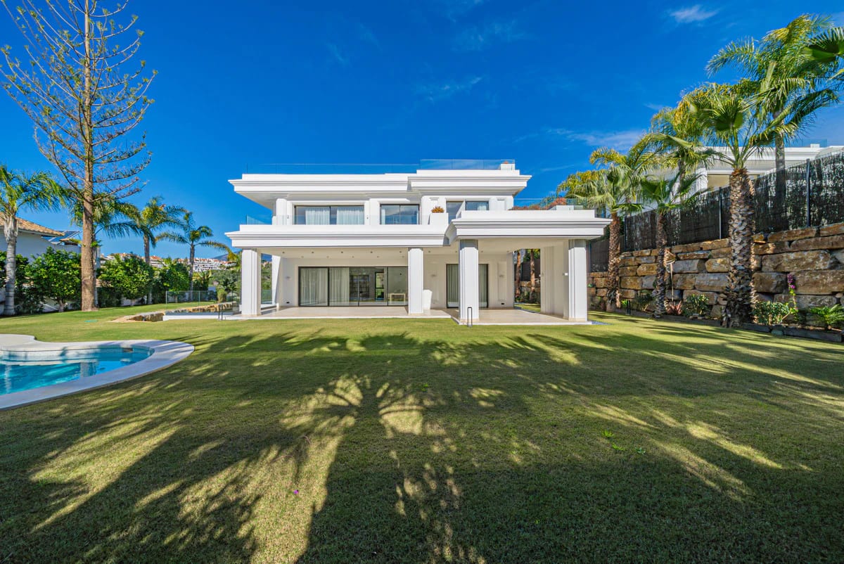 Villas with Private Pools and Gardens · Photo 19