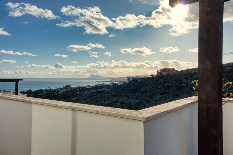Top Floor Apartment in Manilva