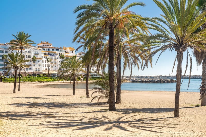 Middle Floor Apartment in Puerto Banús