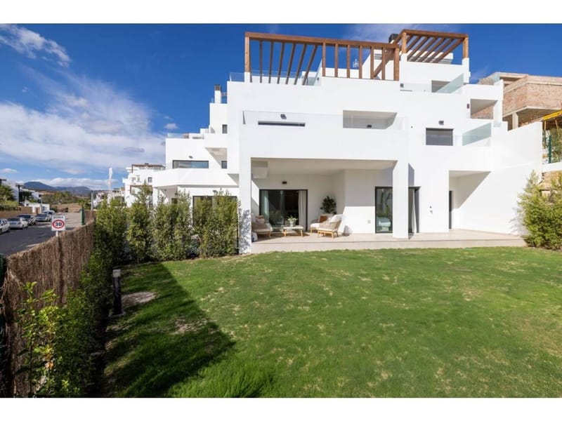 Ground Floor Apartment with Private Garden